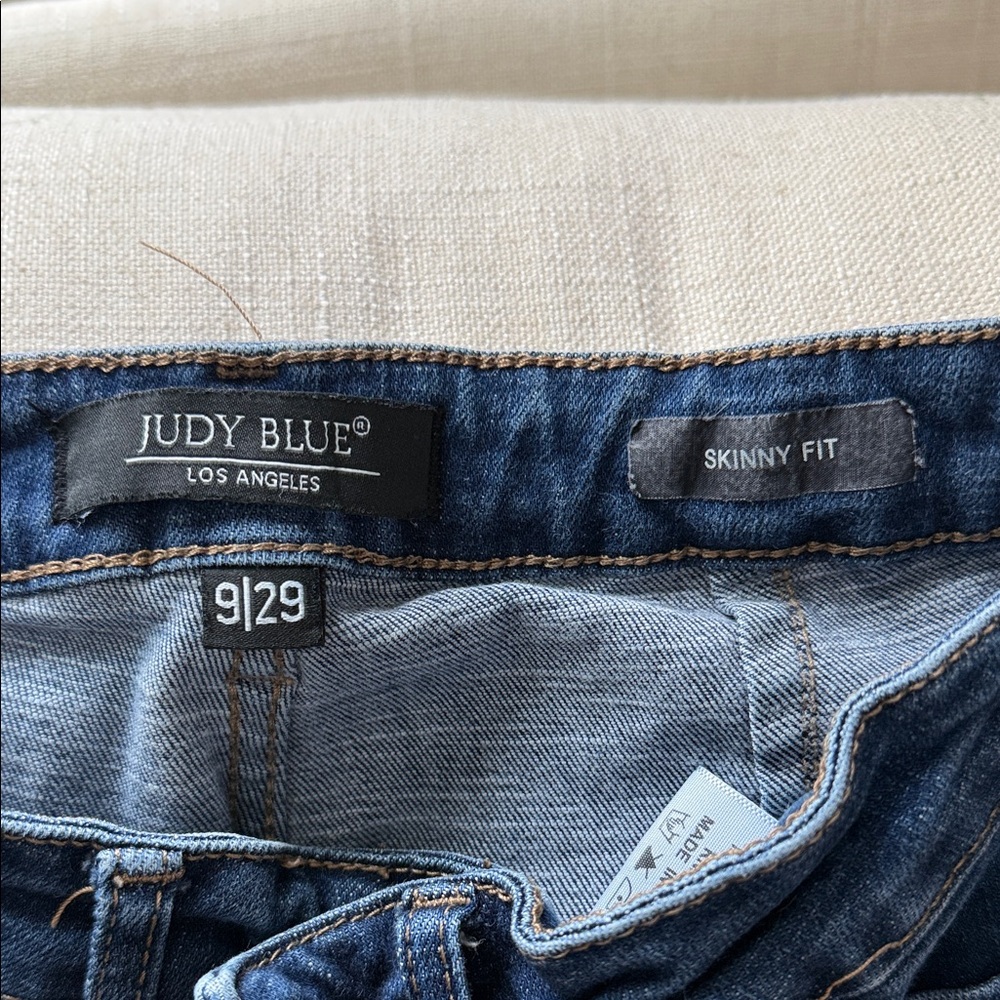 Judy Blue Dark Wash Skinny Jeans - Picture 2 of 3